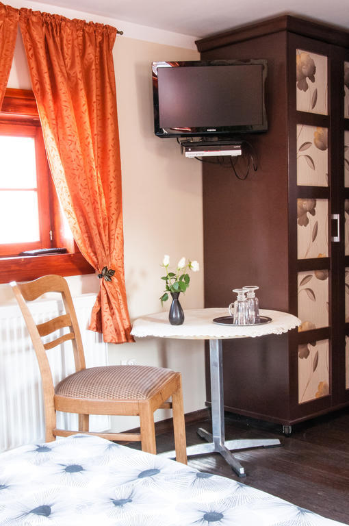 Pokoje Goscinne U Eweliny Bogatynia Chambre photo